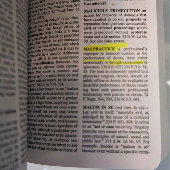 Law Dictionary Barron's Legal Guides By Steven Gifis Vinyl Bound 2003 - Picture 6 of 7